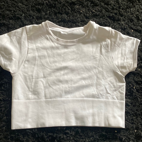 Tops | Offline White Athletic Top | Poshmark
